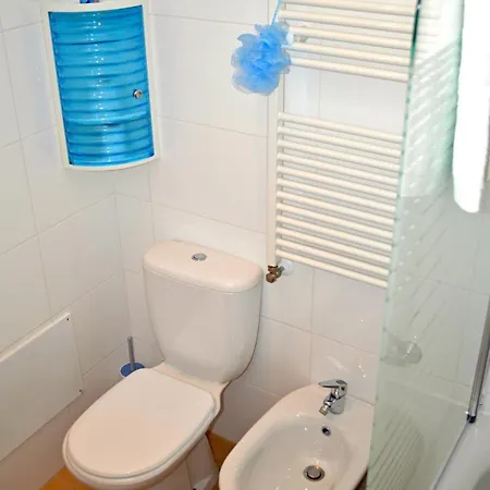 Parasol - With Pool, Wi-fi, Near Beach Apartment Sao Martinho do Porto